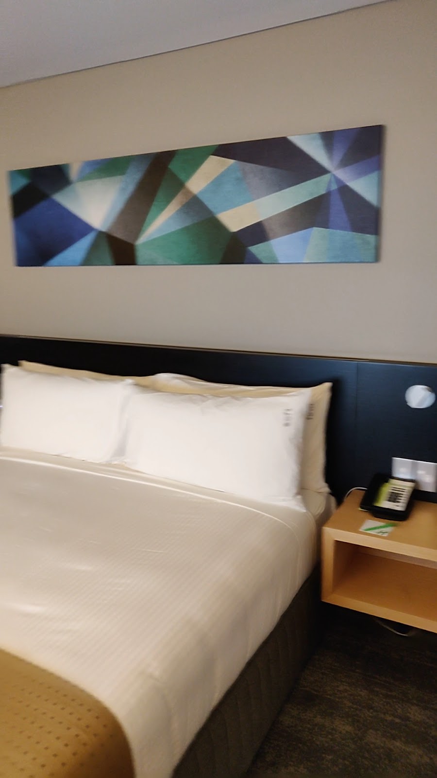 Holiday Inn Perth City Centre Hotels in Perth – GayOut Guide