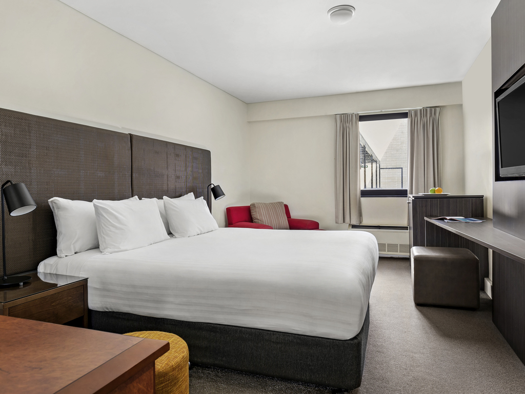 Mantra on Murray Apartments Hotels in Perth – GayOut Guide