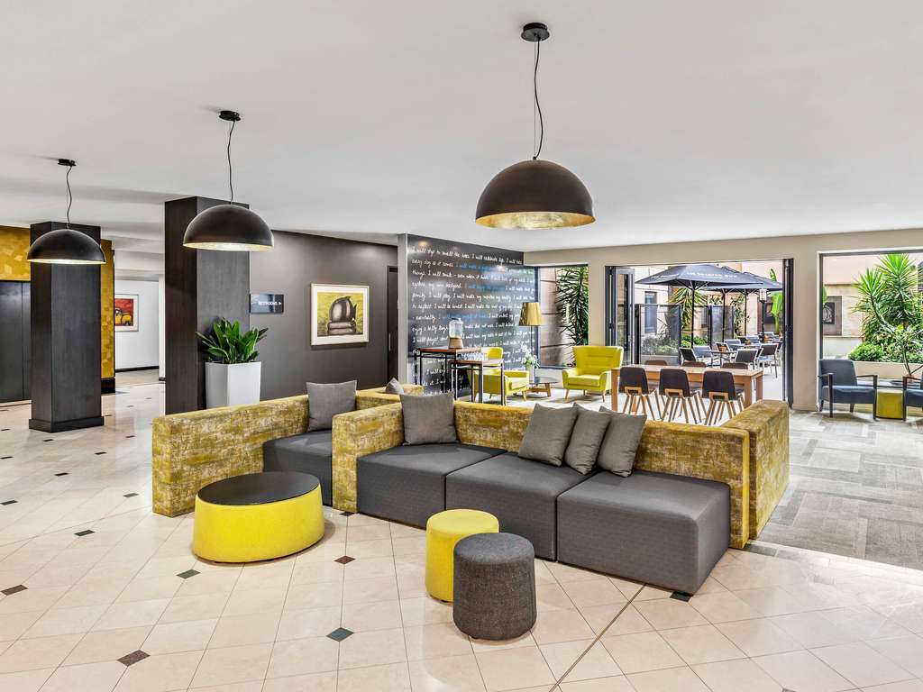 Mantra on Murray Apartments Hotels in Perth – GayOut Guide