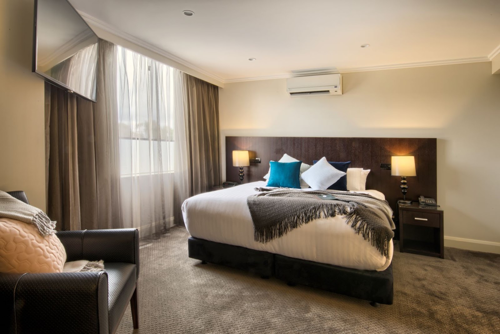 Canberra Rex Hotel Hotels in Braddon – GayOut Guide