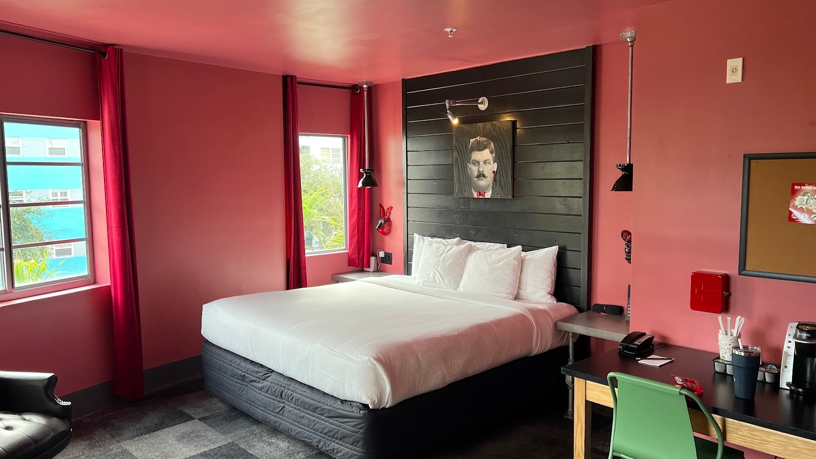 Hôtel Gaythering Hotels in Miami Beach – GayOut Guide