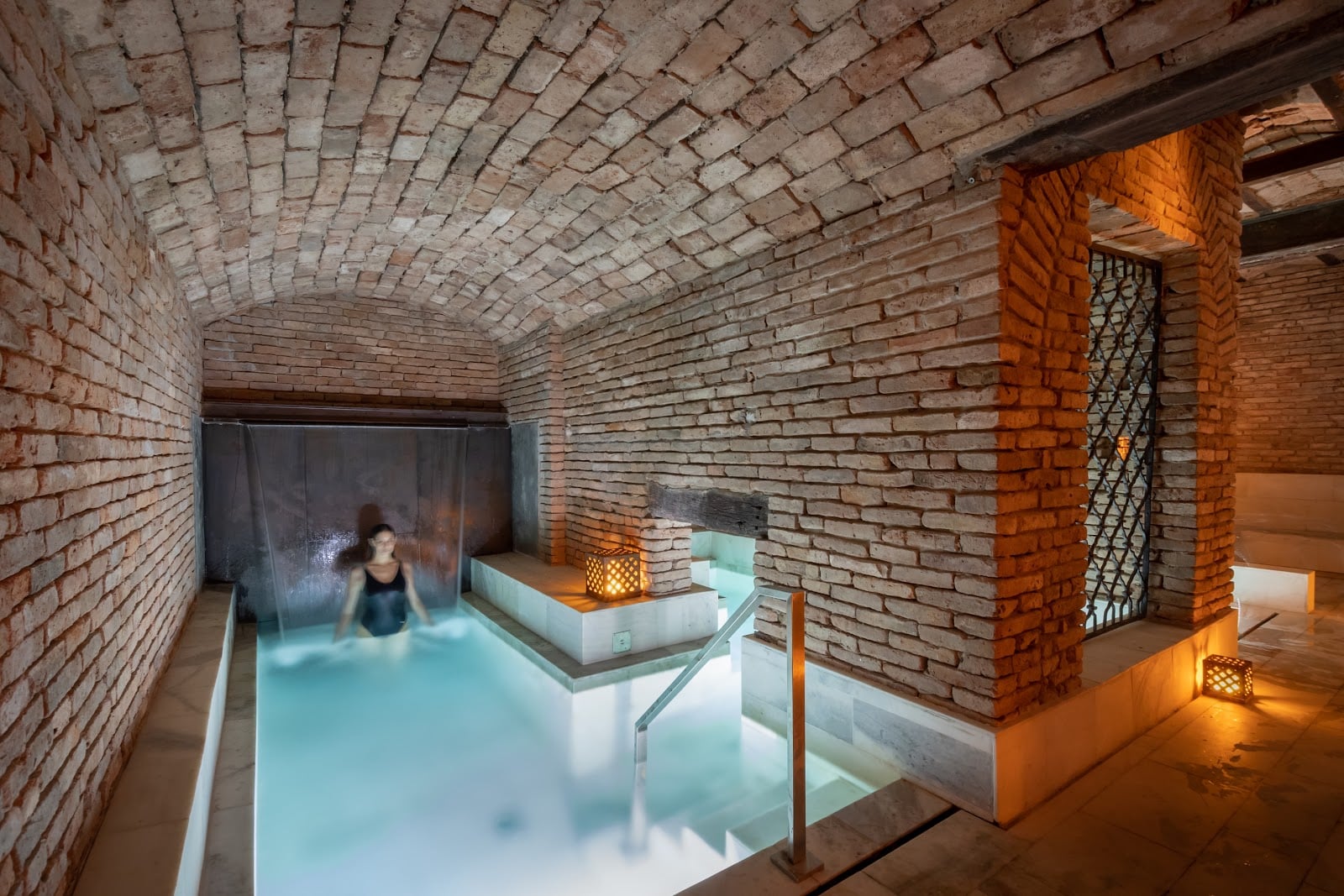 AZUR REAL HOTEL Hotels in Córdoba – GayOut Guide