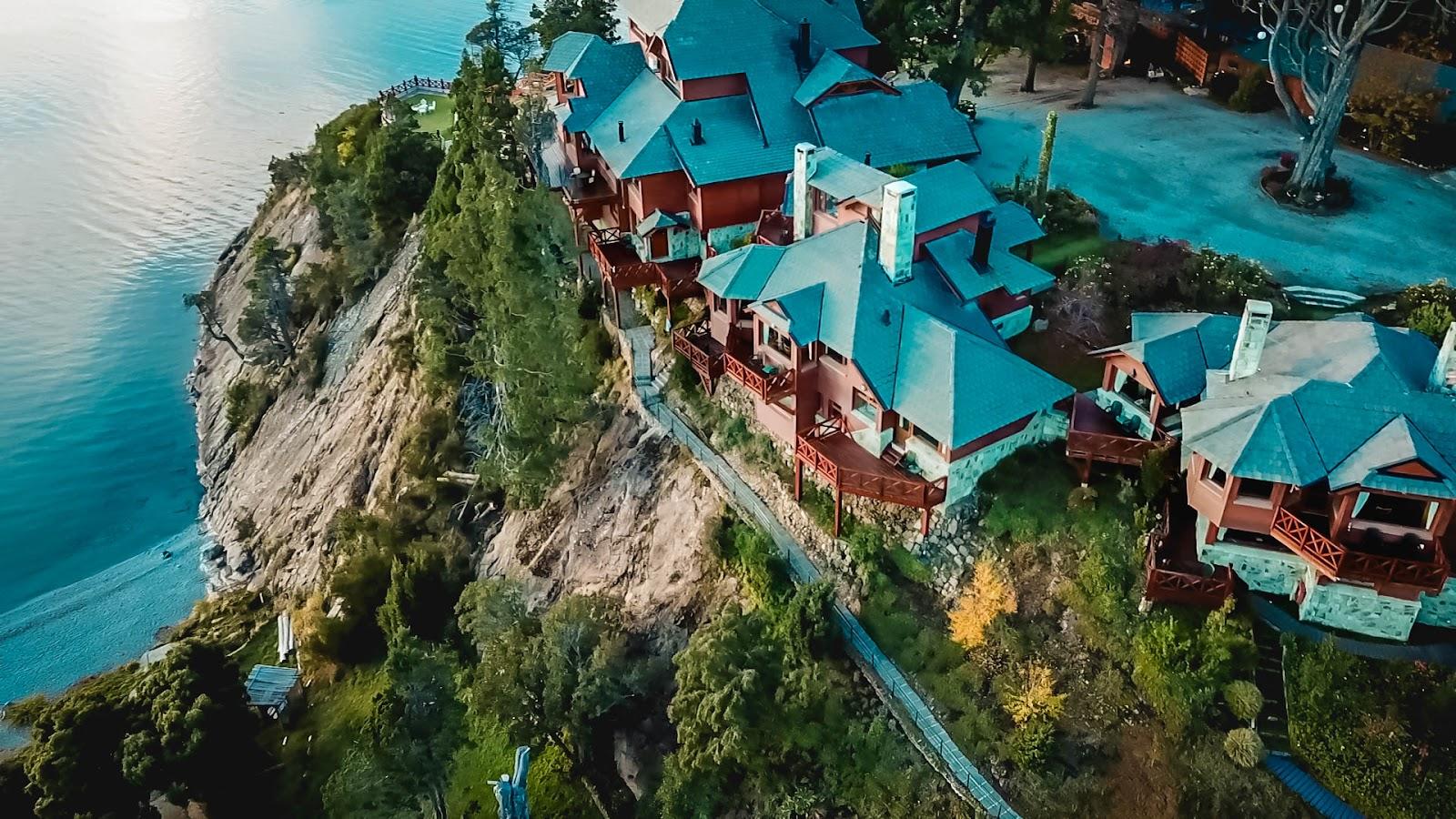 Spa Charming Luxury Lodge & Private Hotels in San Carlos De Bariloche – GayOut Guide