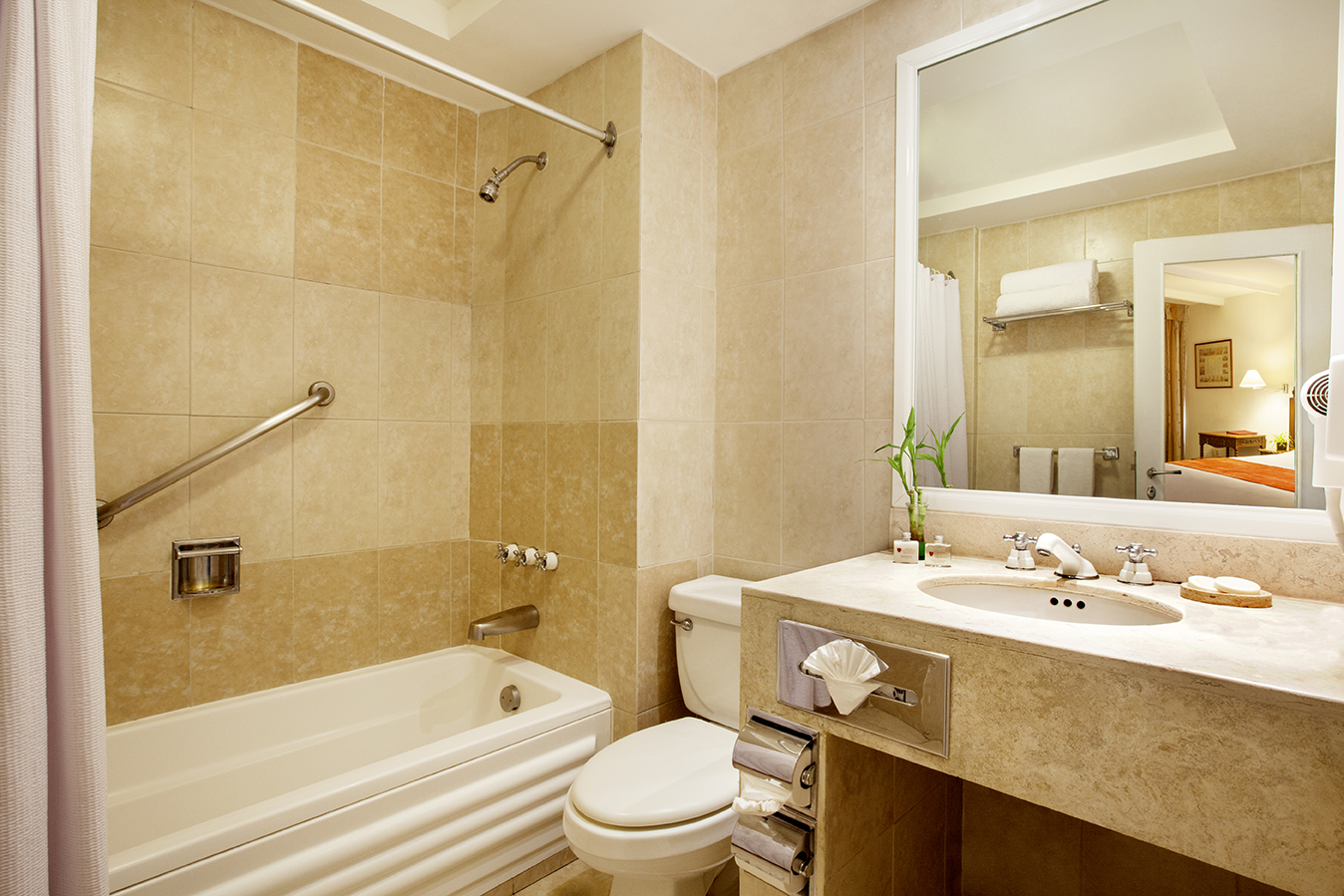 מלון Geneve Hotels in Mexico City – GayOut Guide