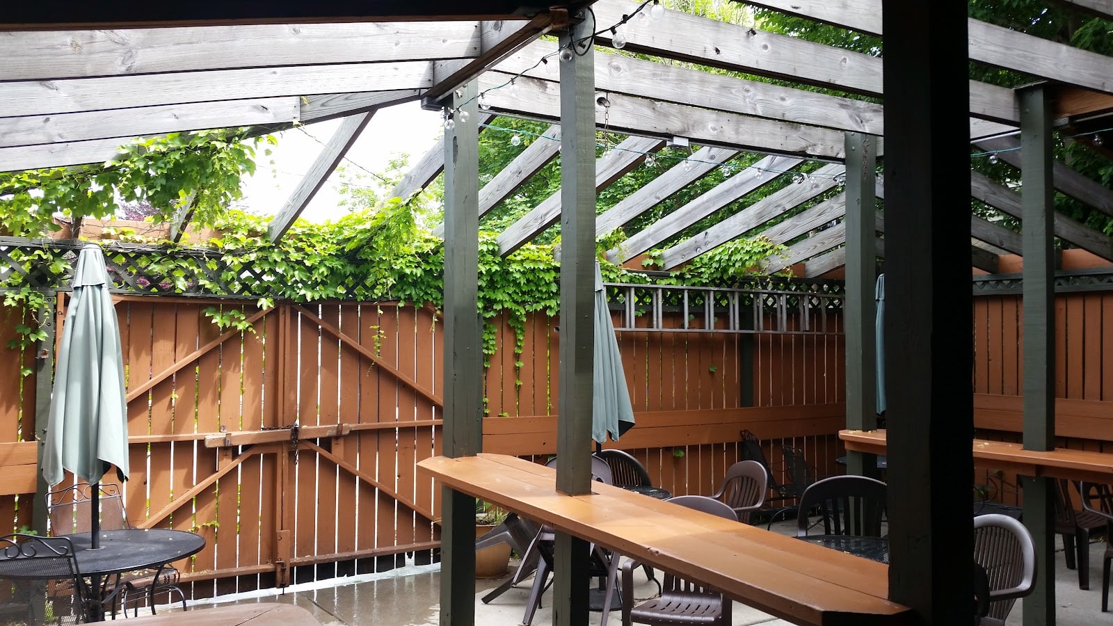 Cocktails Cleveland Bars & Clubs in Cleveland – GayOut Guide