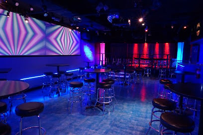 Cruisin'7th Bars & Clubs in Phoenix – GayOut Guide