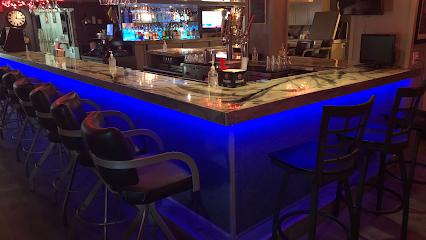 Mad Hatter Lounge Bars & Clubs in Lake Worth – GayOut Guide