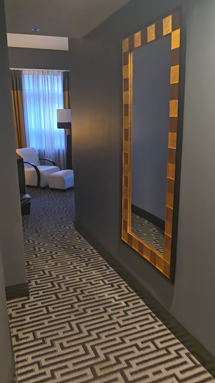Отель Metro, Autograph Collection Hotels in Milwaukee – GayOut Guide