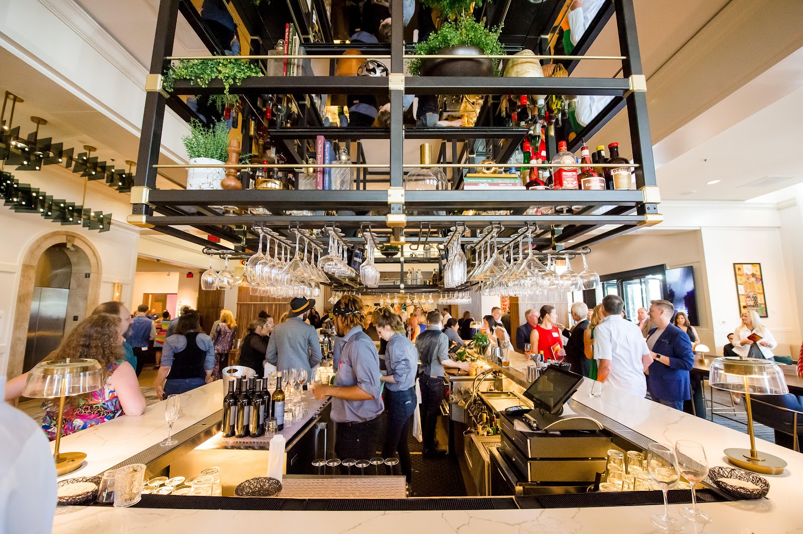 Saint Kate - The Arts Hotel Hotels in Milwaukee – GayOut Guide