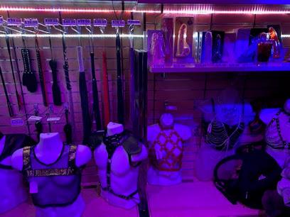 The X-Room at Mardi Gras Bars & Clubs in Ludlow – GayOut Guide
