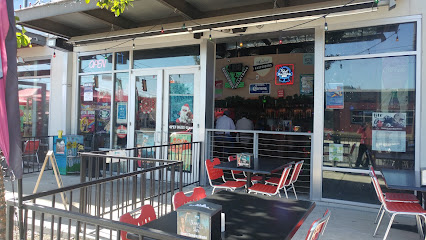 Luthers Cafe Restaurants in San Antonio – GayOut Guide
