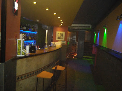 CONTRAMANO CLUB Bars & Clubs in Buenos Aires – GayOut Guide