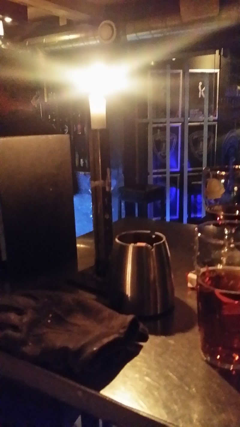 Harrys Roadhouse Restaurants in Santa Fe – GayOut Guide