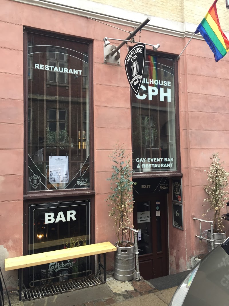 Harrys Roadhouse Restaurants in Santa Fe – GayOut Guide