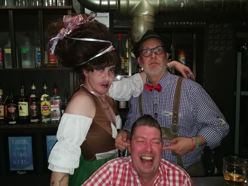 Harrys Roadhouse Restaurants in Santa Fe – GayOut Guide