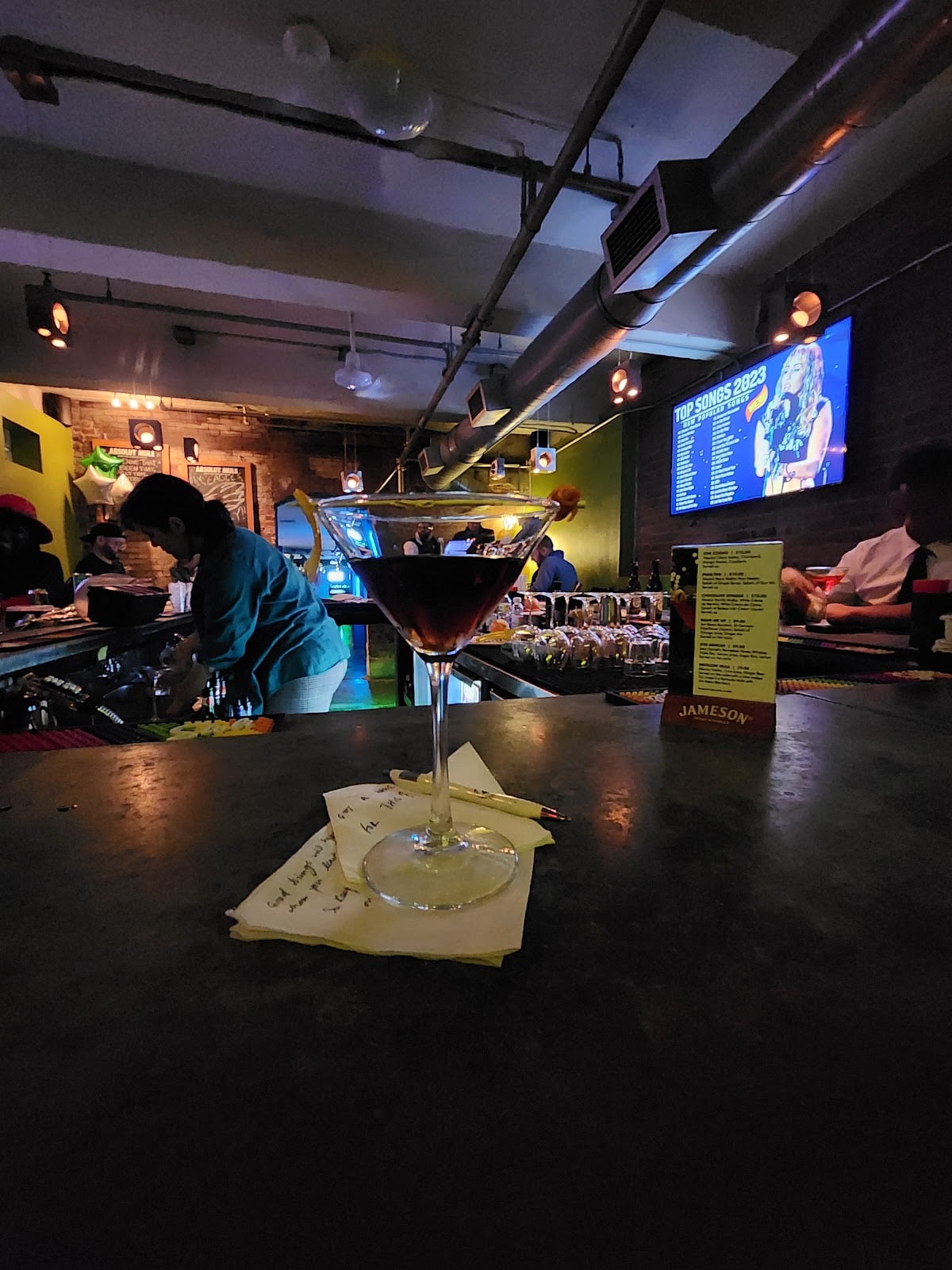 Stir Lounge Bars & Clubs in Philadelphia – GayOut Guide