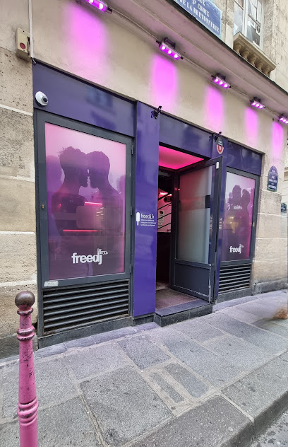 freedj Bars & Clubs in Paris – GayOut Guide
