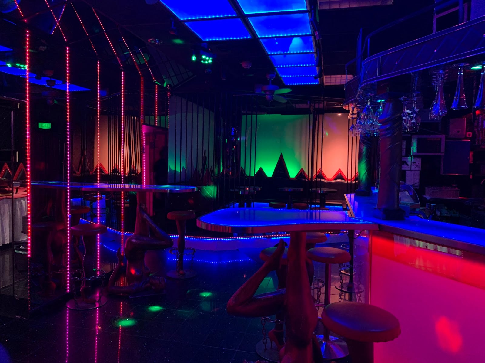 Le Swing Bars & Clubs in Vienna – GayOut Guide