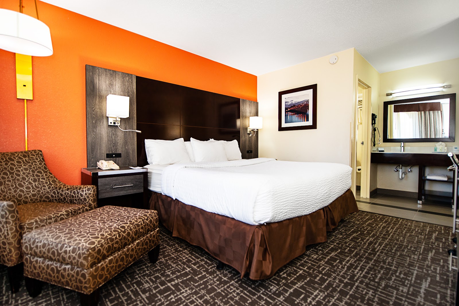 New Hope Inn & Suites Hotels in New Hope – GayOut Guide