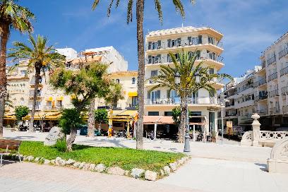  Hotel Subur Hotels in Sitges – GayOut Guide