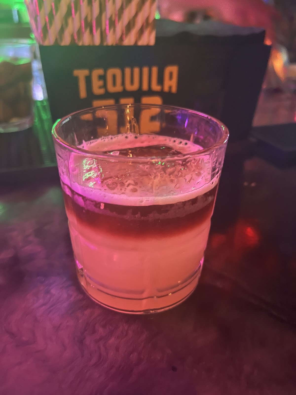 Vibe Bar Maui Bars & Clubs in Maui – GayOut Guide