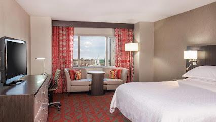 Hotel Sheraton Springfield Monarch Place Hotels in Ludlow – GayOut Guide