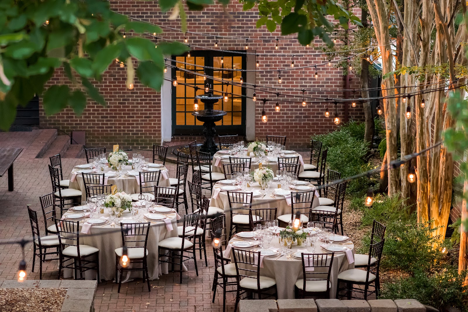 Linden Row Inn Hotels in Richmond – GayOut Guide