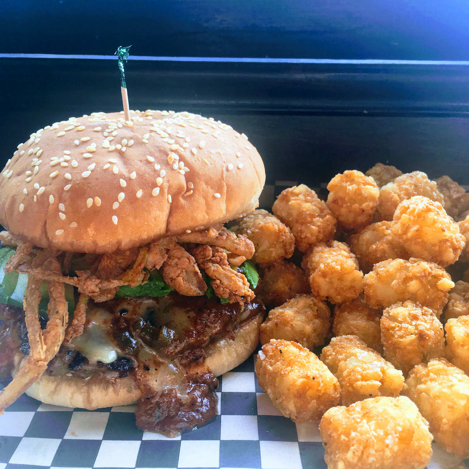 The New Frontier Lounge Bars & Clubs in Tacoma – GayOut Guide