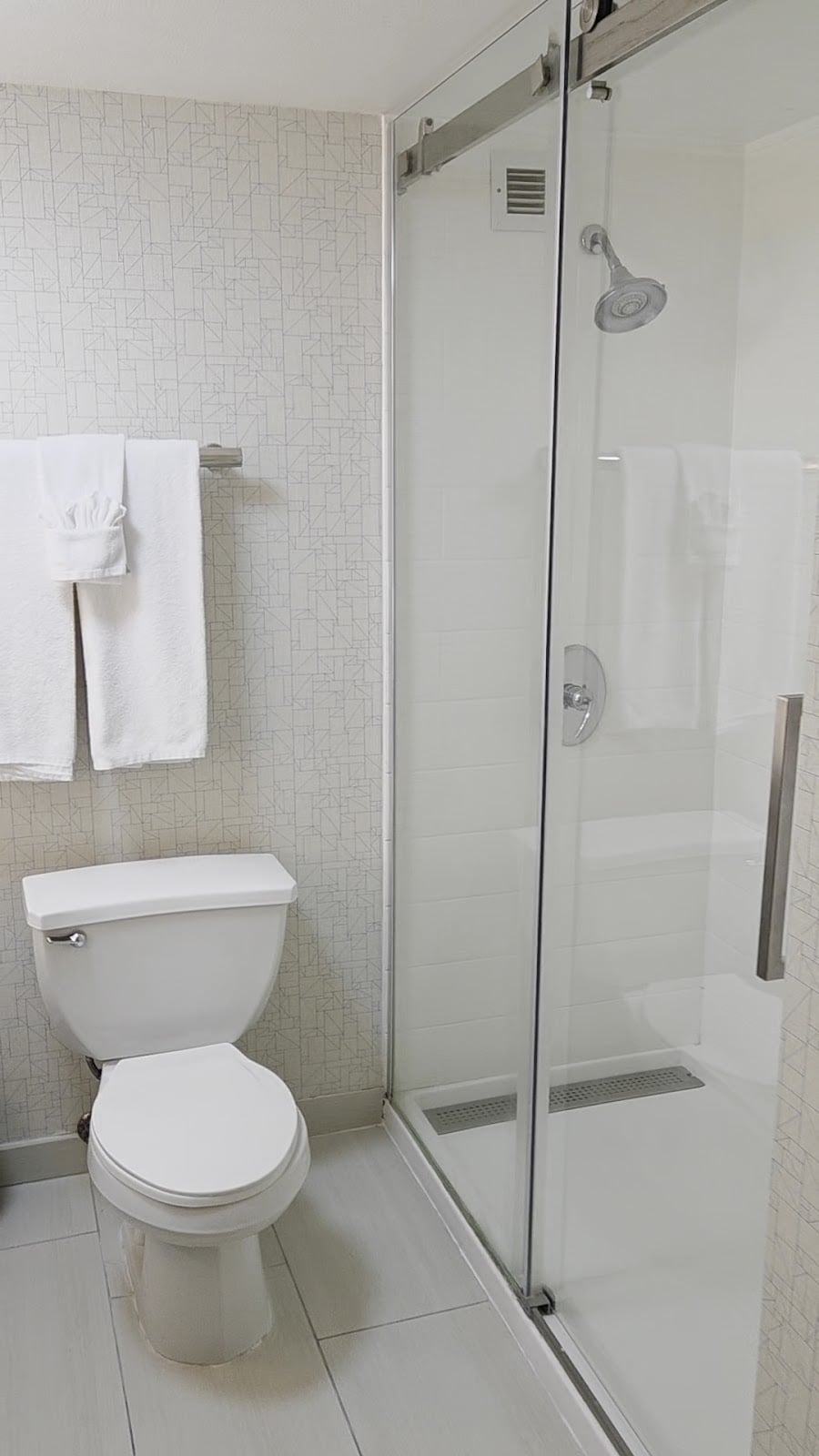 Holiday Inn Express and Suites Tacoma Downtown, an IHG Hotel Hotels in Tacoma – GayOut Guide