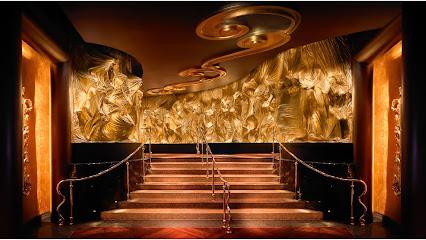 XS Nightclub Bars & Clubs in Green Bay – GayOut Guide