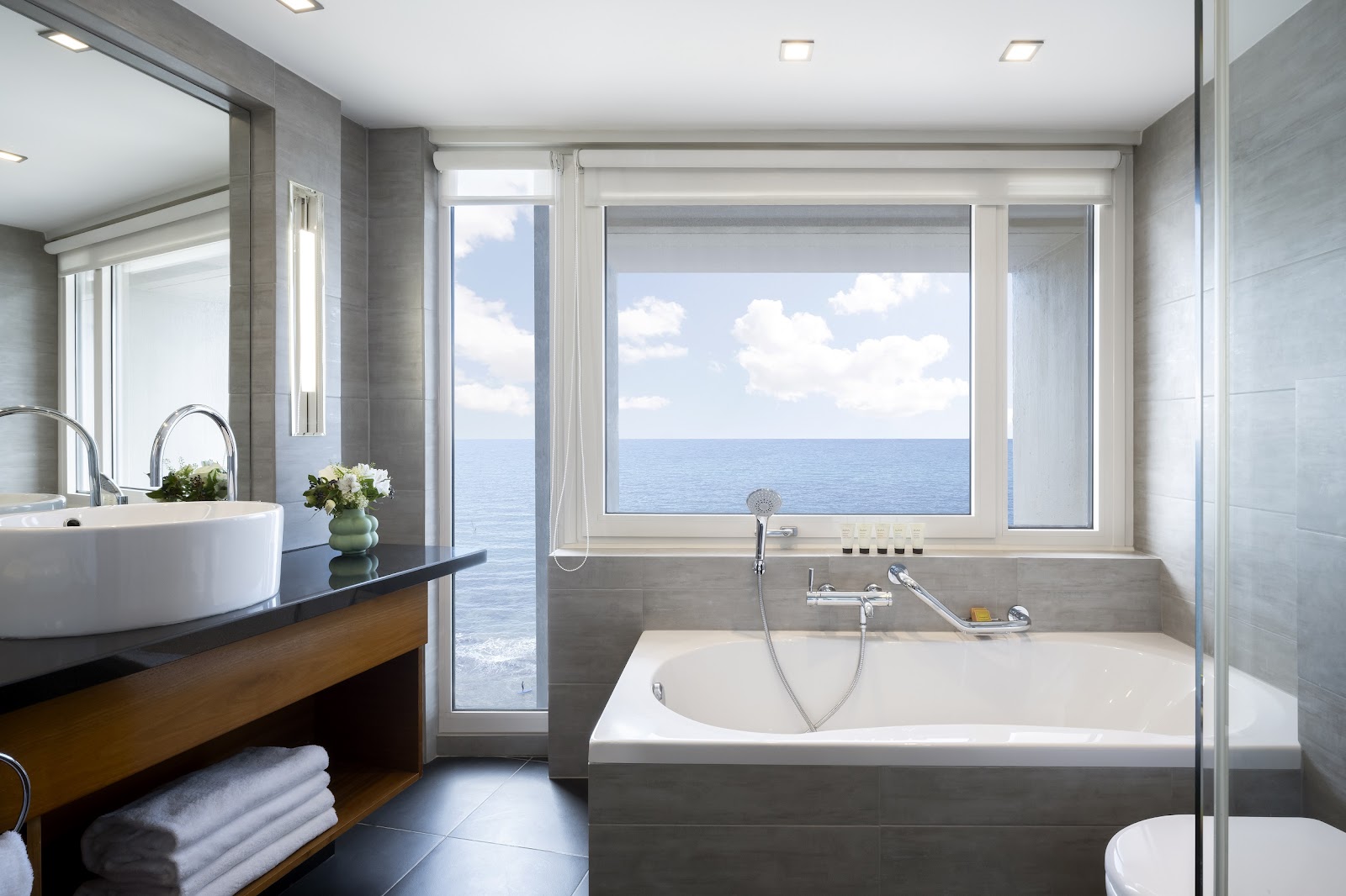 Hilton Tel Aviv Hotels in Tel Aviv-Yafo – GayOut Guide