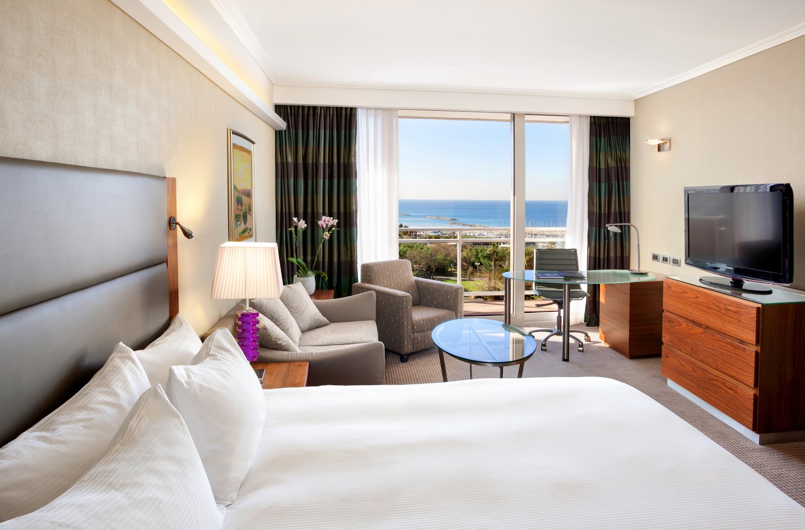 Hilton Tel Aviv Hotels in Tel Aviv-Yafo – GayOut Guide