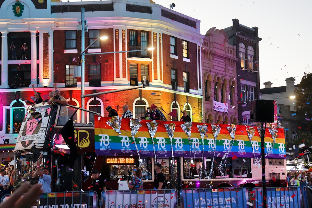 Moonbar Bars & Clubs – GayOut Guide