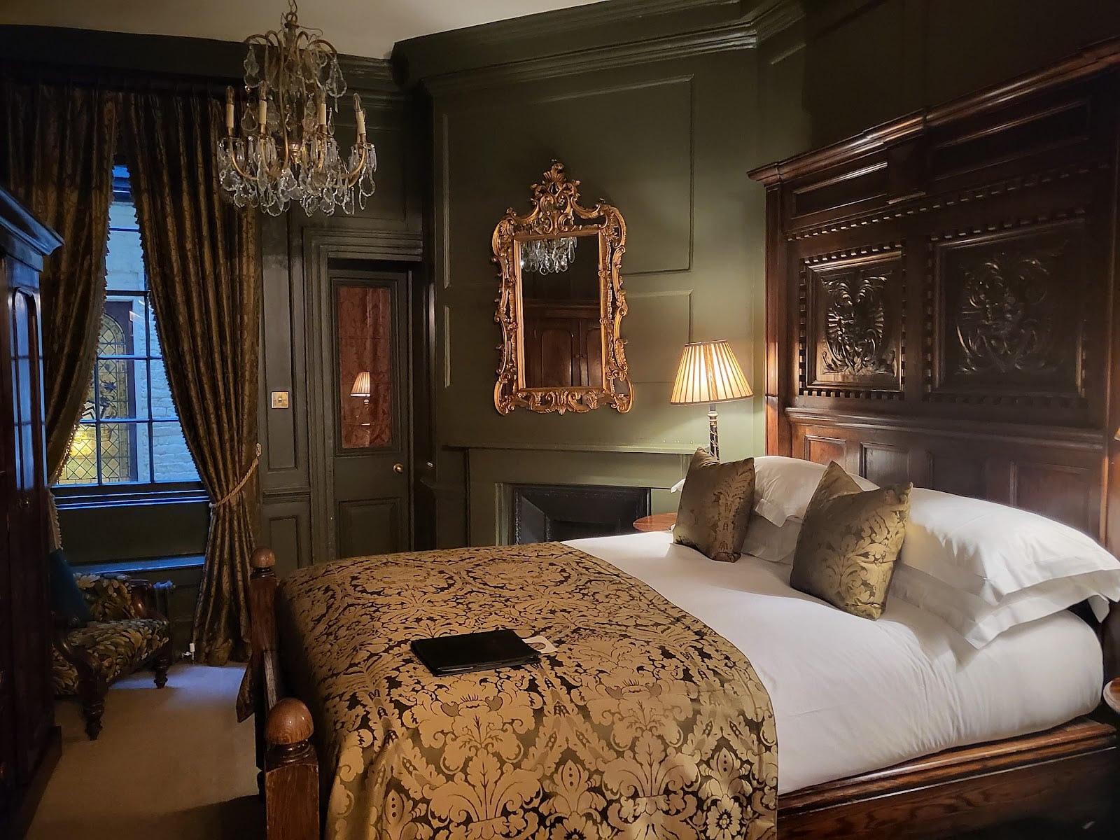 Hazlitt's Hotels in London – GayOut Guide