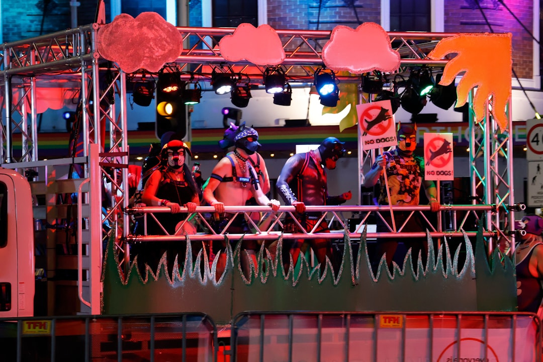 Loco Klub Bars & Clubs – GayOut Guide