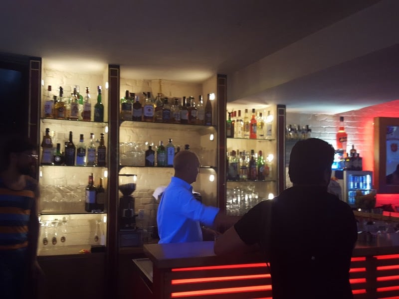 Cartwheel Inn Hotels in New Hope – GayOut Guide