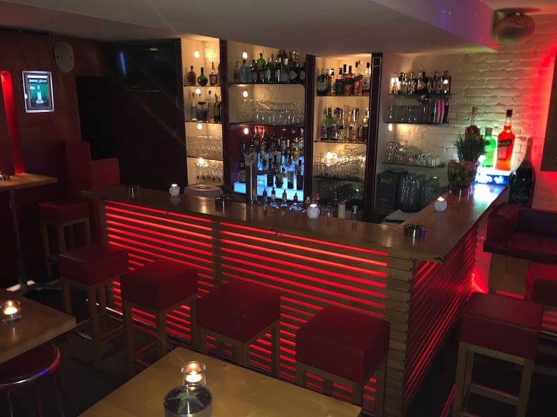 Cartwheel Inn Hotels in New Hope – GayOut Guide