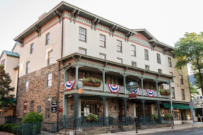 Lambertville House Hotels in New Hope – GayOut Guide