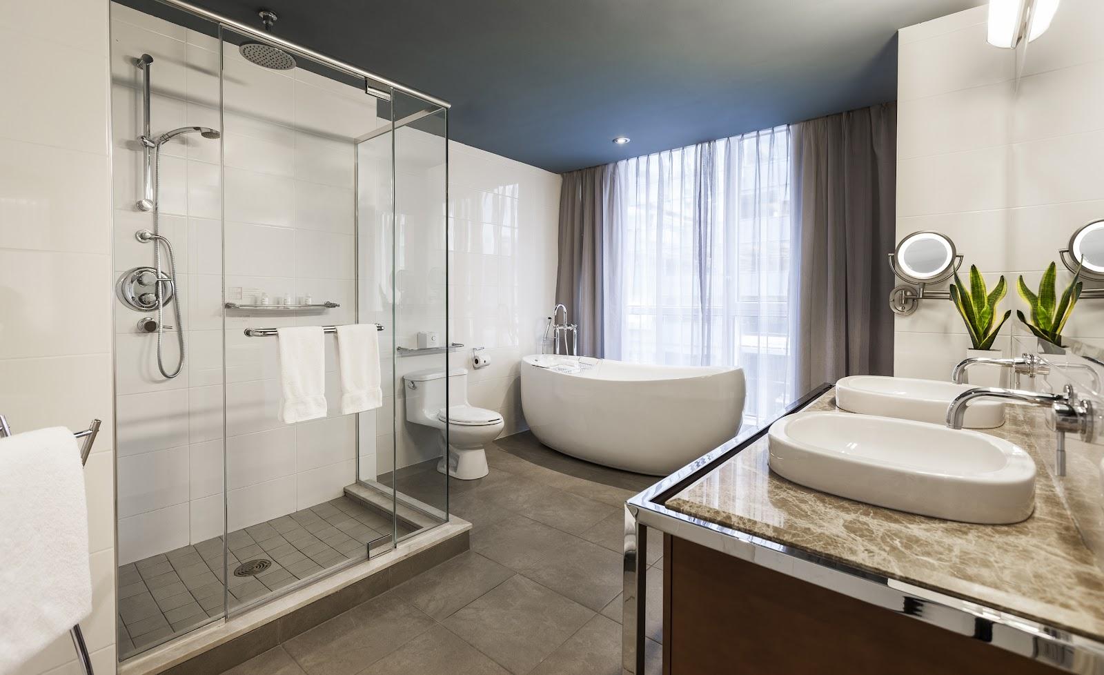Hôtel Le Crystal Hotels in Montreal – GayOut Guide