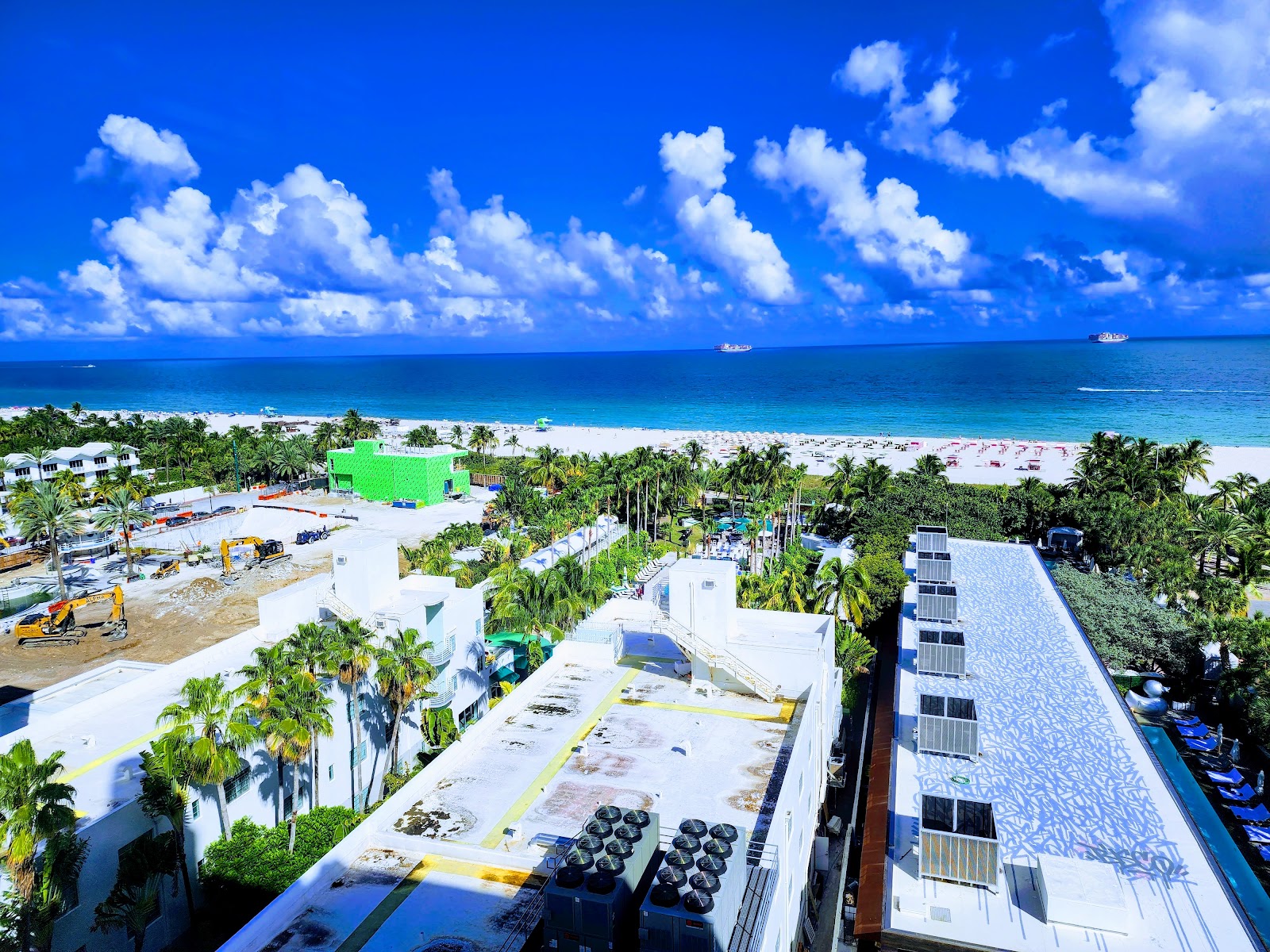 SLS South Strand Hotels in Miami – GayOut Guide