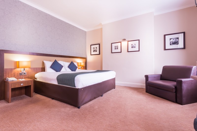 The Peel Hotel Hotels in Melbourne – GayOut Guide
