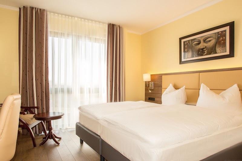 The Lyall Hotel Hotels in Melbourne – GayOut Guide