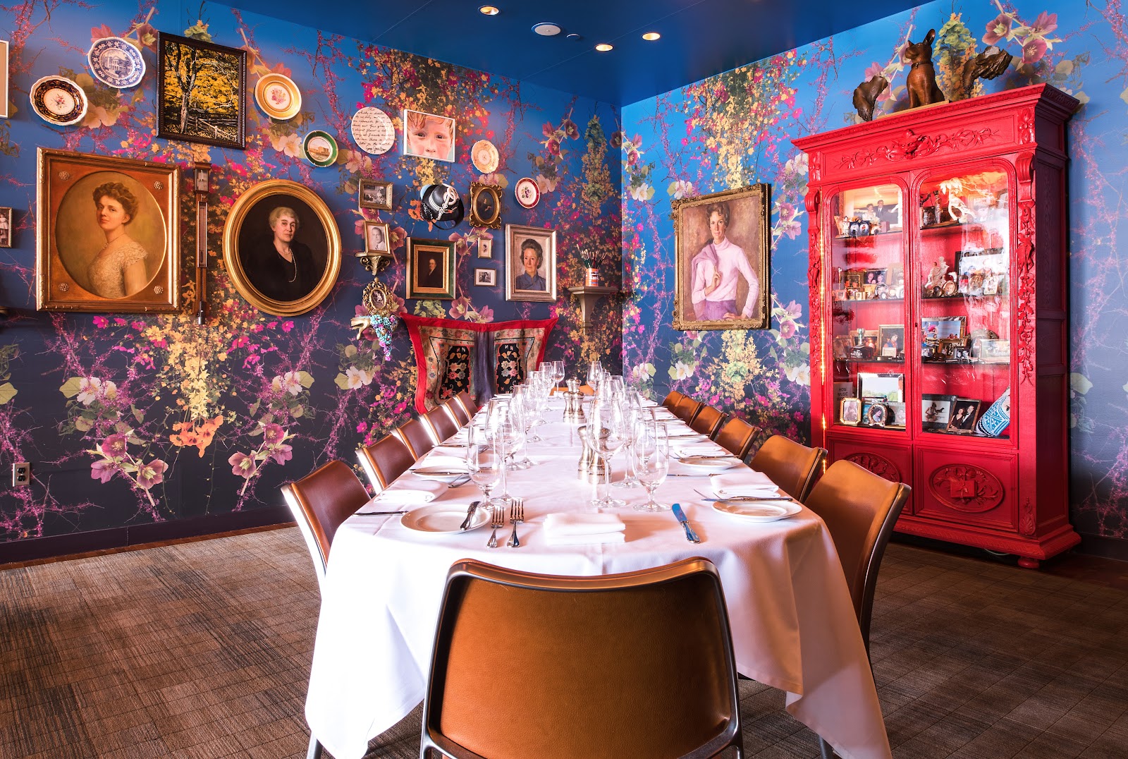 21c Museum Hotel Louisville Hotels in Louisville – GayOut Guide