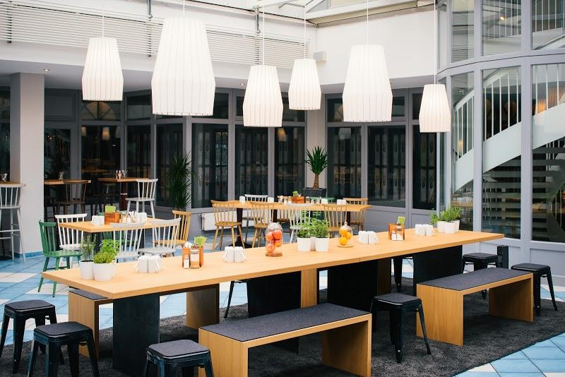 Executive Suite Bars & Clubs in Long Beach – GayOut Guide