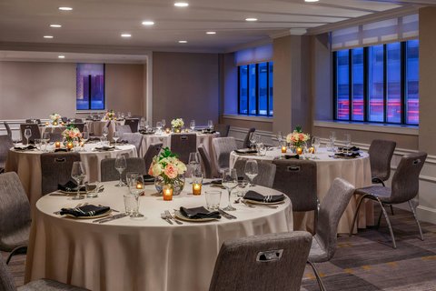 Le Méridien Indianapolis Hotels in Indianapolis – GayOut Guide