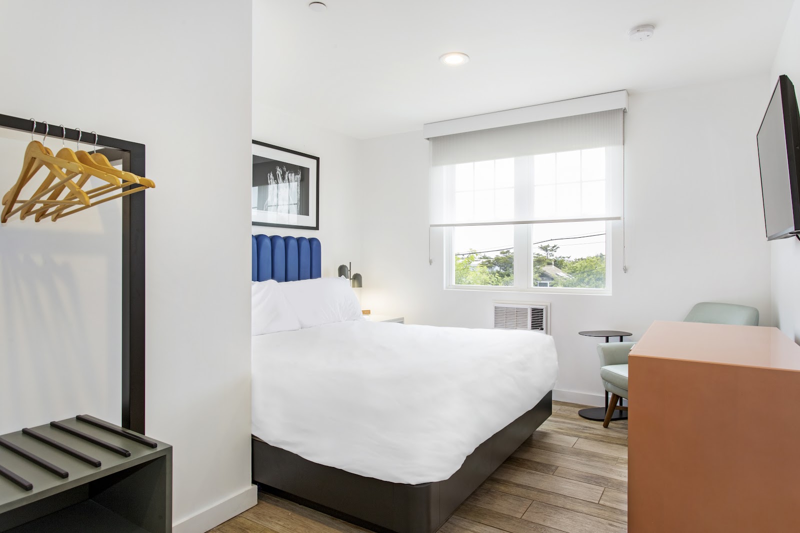 The Grove Hotel Hotels in Fire Island – GayOut Guide