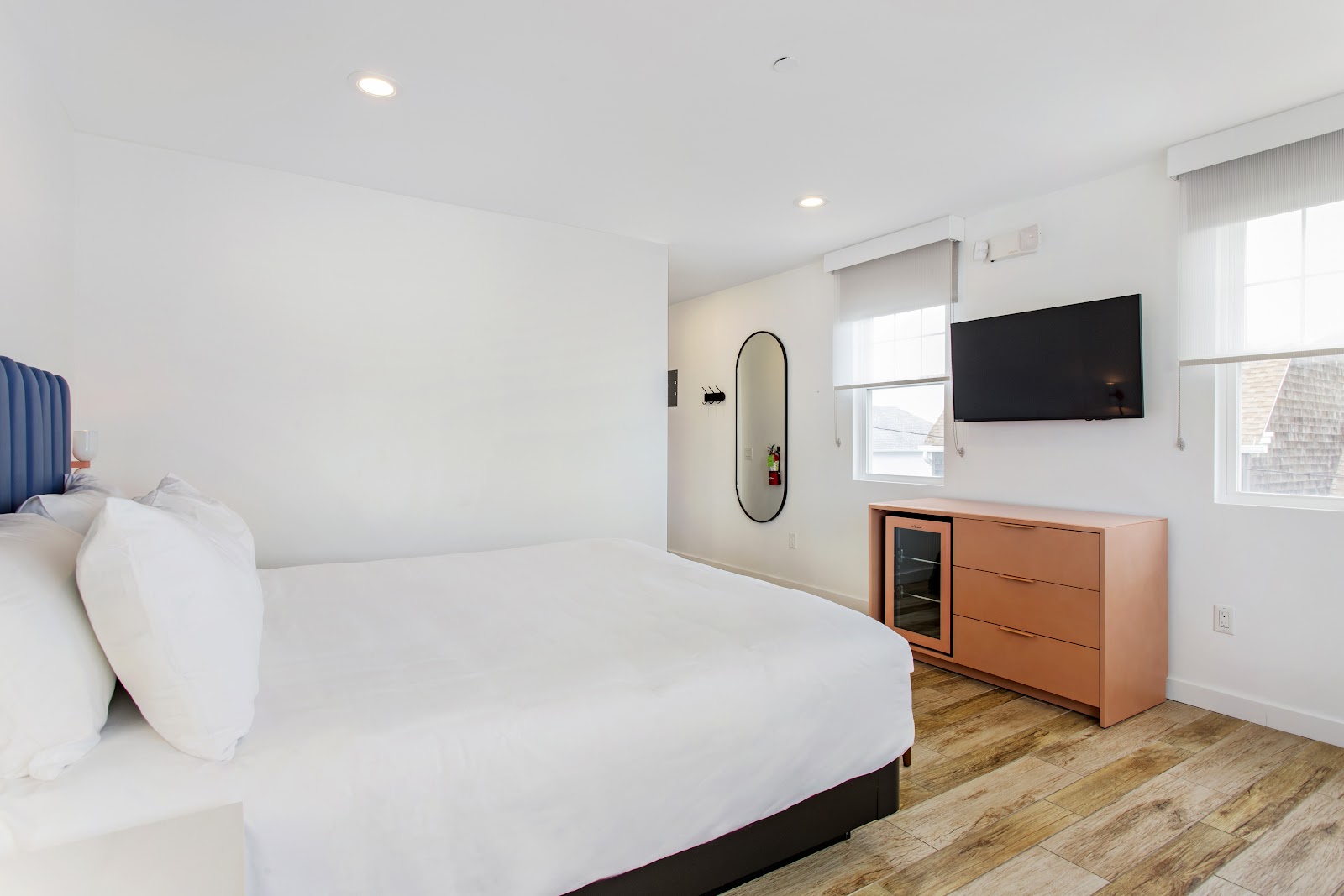 The Grove Hotel Hotels in Fire Island – GayOut Guide