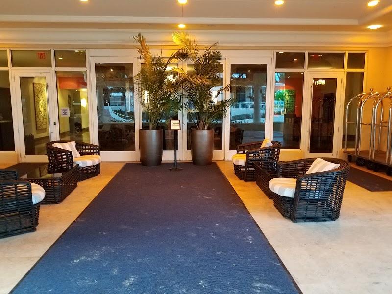 Menjo's Complex Bars & Clubs in Detroit – GayOut Guide