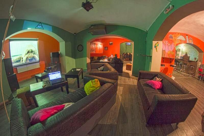 Union Café Bars & Clubs – GayOut Guide