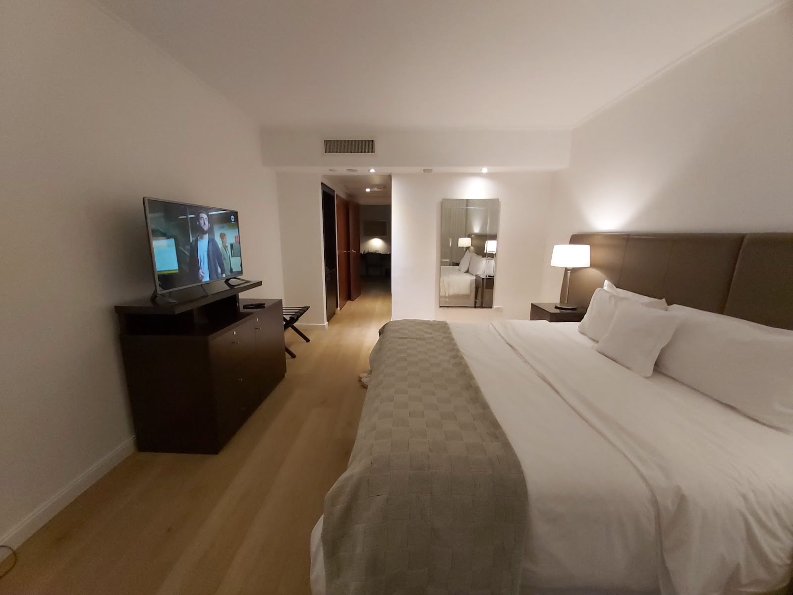 Hôtel Ros Tower Hotels in Rosario – GayOut Guide